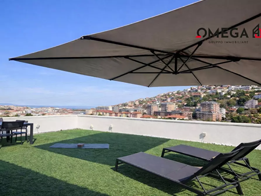 Immagine 4 di Attico in vendita  in via di montebello 19 a Trieste