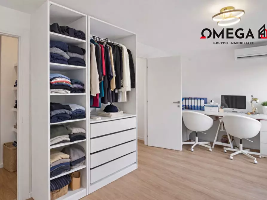 Immagine 19 di Attico in vendita  in via di montebello 19 a Trieste