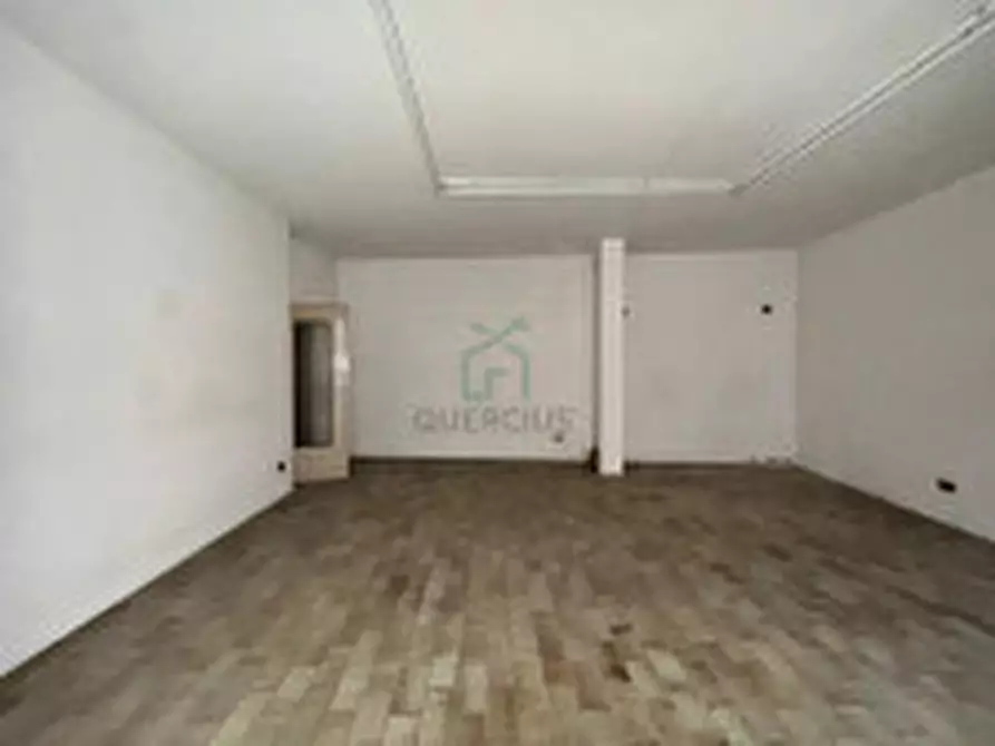 Immagine 10 di Negozio in affitto  in Piazza a Badia Calavena