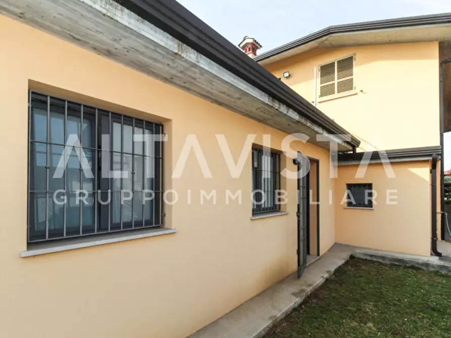 Immagine 6 di Villa in vendita  in Via Venti Settembre a Bedizzole