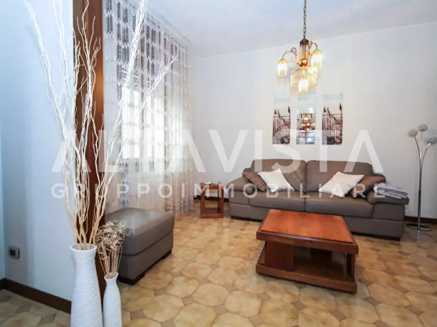 Immagine 13 di Villa in vendita  in Via Venti Settembre a Bedizzole