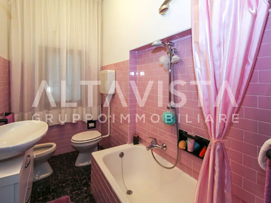 Immagine 25 di Villa in vendita  in Via Venti Settembre a Bedizzole