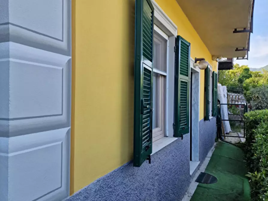Immagine 2 di Appartamento in vendita  in Viale Milano a Rapallo