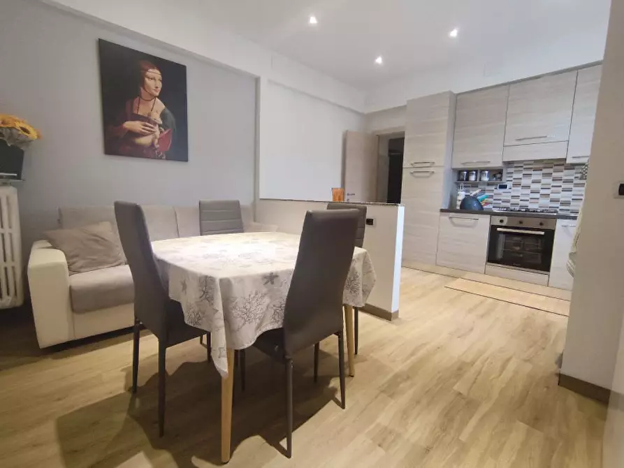 Immagine 4 di Appartamento in vendita  in Viale Milano a Rapallo