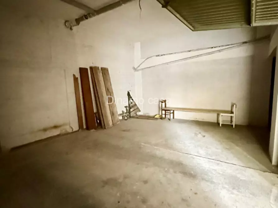 Immagine 1 di Garage in affitto  in Via Adriano Zarini a Prato