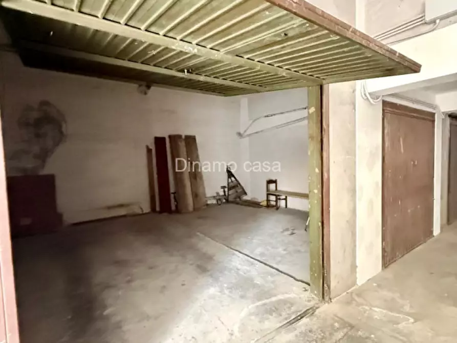 Immagine 15 di Garage in affitto  in Via Adriano Zarini a Prato