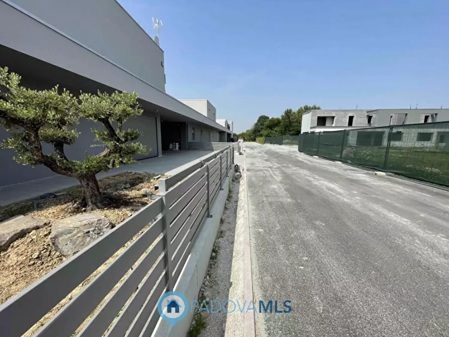 Immagine 24 di Casa bifamiliare in vendita  a Selvazzano Dentro