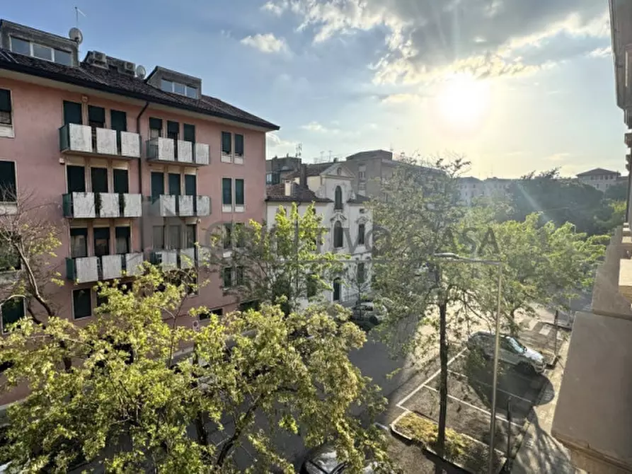 Immagine 22 di Appartamento in vendita  in Via Quattro Novembre a Padova