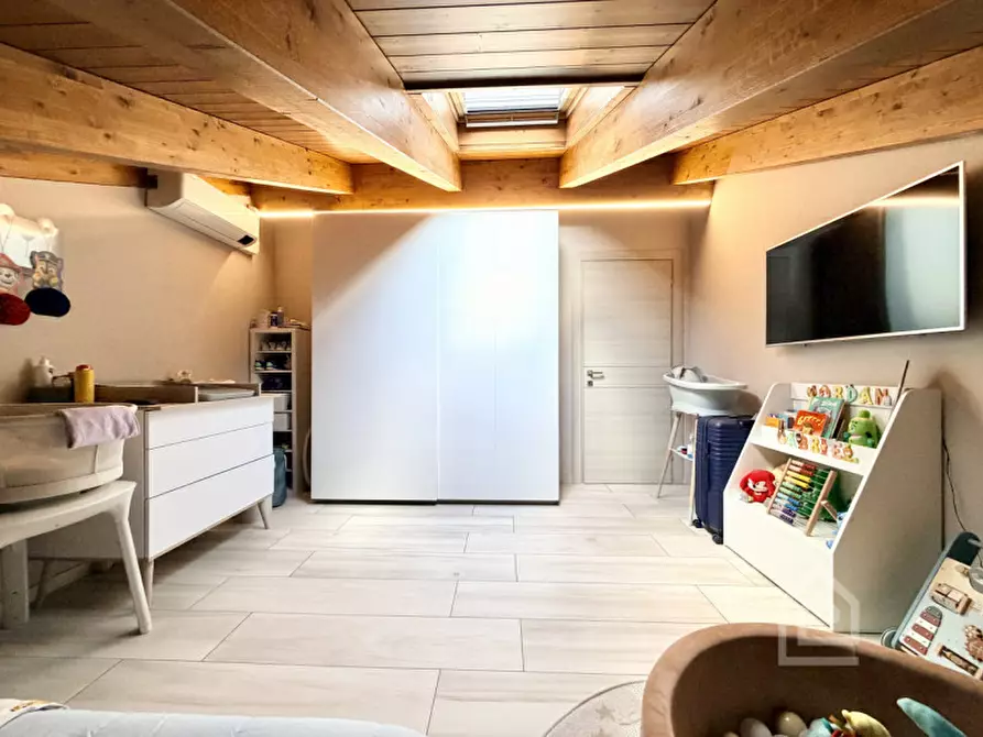 Immagine 22 di Villa in vendita  in Via Maestra 37 H a Chivasso