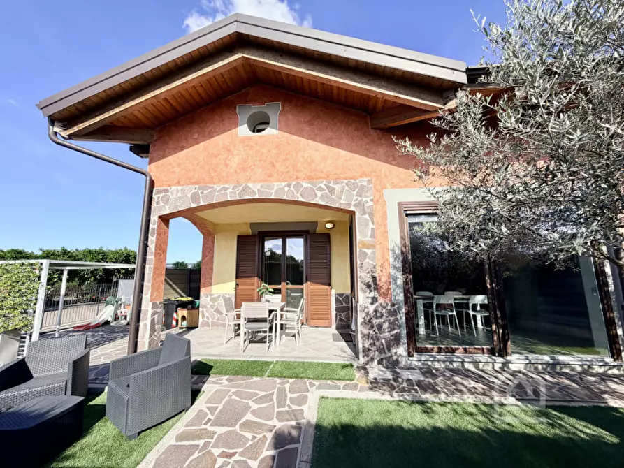 Immagine 24 di Villa in vendita  in Via Maestra 37 H a Chivasso