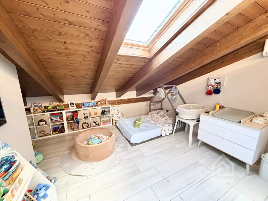 Immagine 29 di Villa in vendita  in Via Maestra 37 H a Chivasso