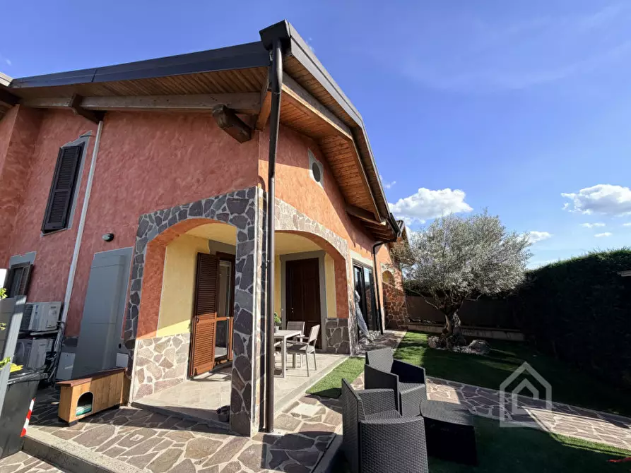 Immagine 41 di Villa in vendita  in Via Maestra 37 H a Chivasso