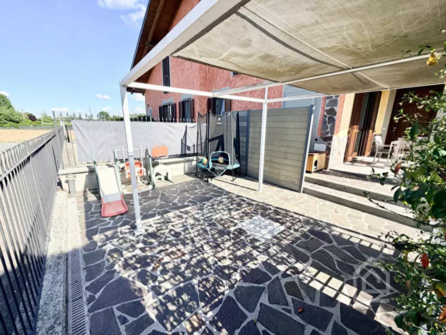 Immagine 45 di Villa in vendita  in Via Maestra 37 H a Chivasso