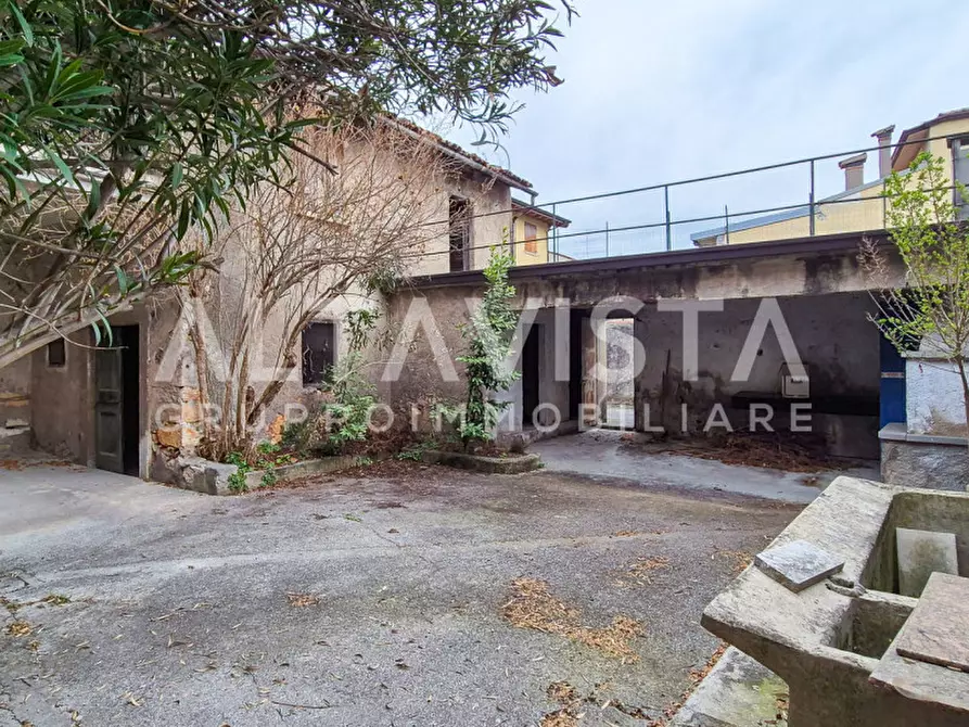 Immagine 9 di Rustico / casale in vendita  in Via Guglielmo Marconi a Nuvolera