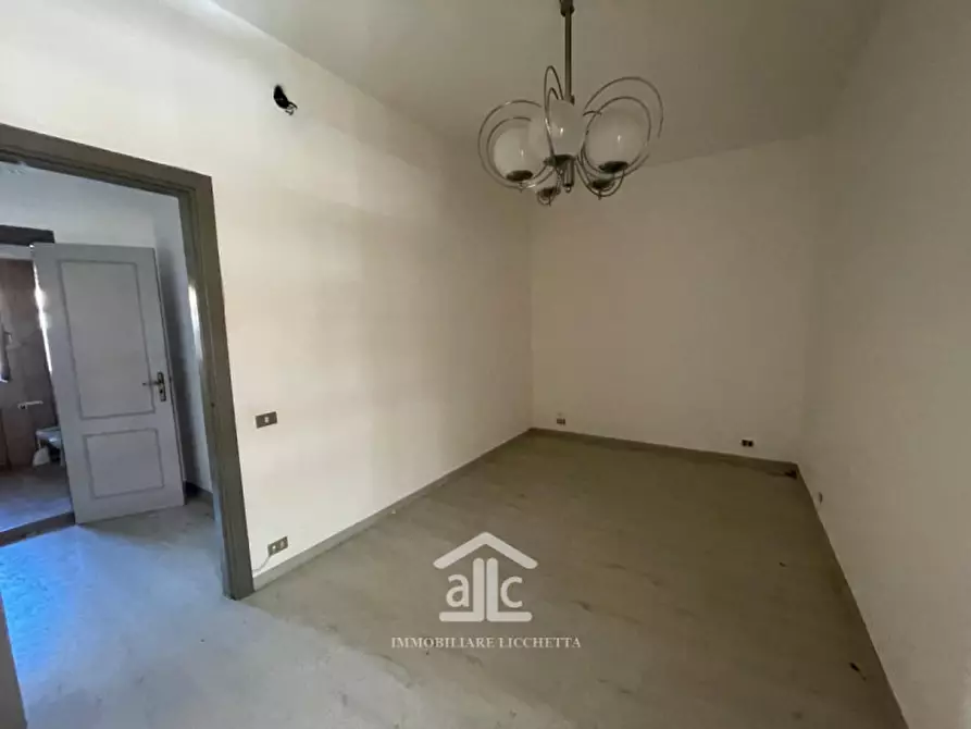 Immagine 15 di Appartamento in vendita  a Lecce