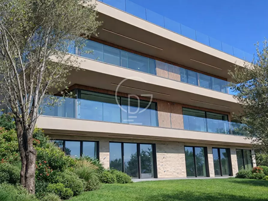 Immagine 2 di Appartamento in vendita  in Via Oriolo a Toscolano-Maderno