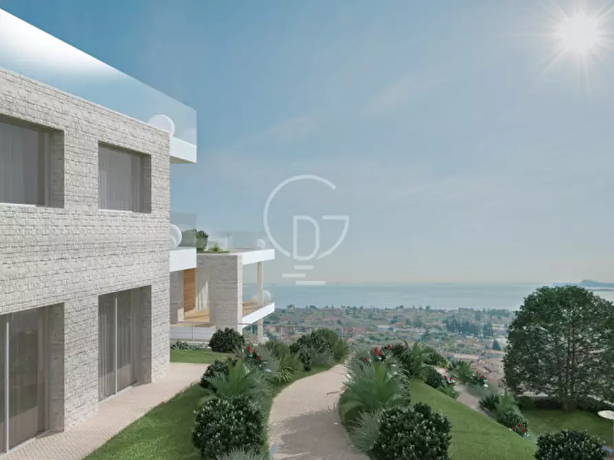 Immagine 4 di Appartamento in vendita  in Via Oriolo a Toscolano-Maderno