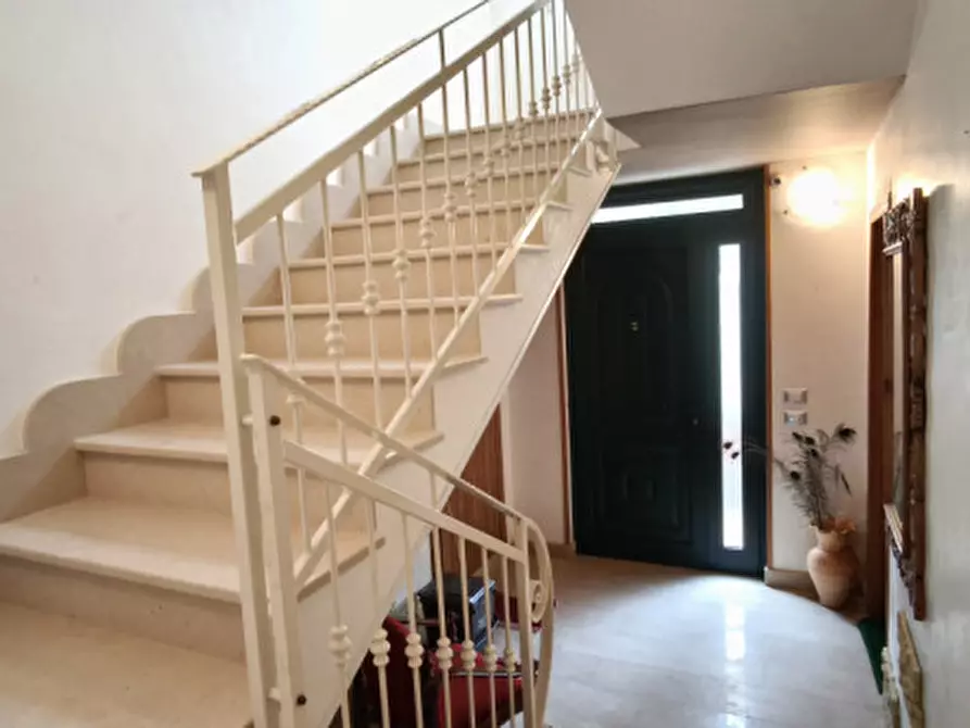 Immagine 9 di Appartamento in vendita  in viale del miracolo a Fasano