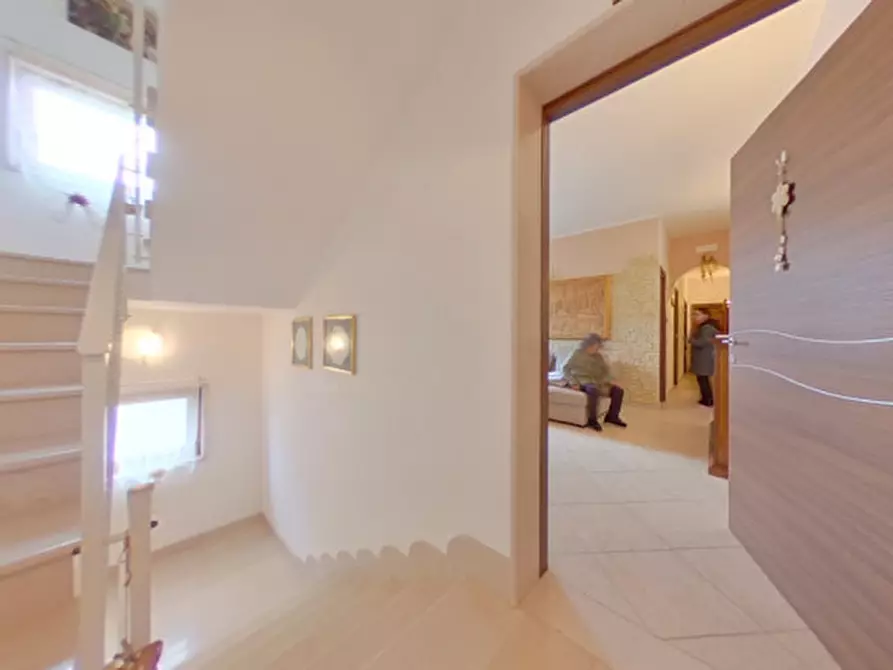 Immagine 10 di Appartamento in vendita  in viale del miracolo a Fasano