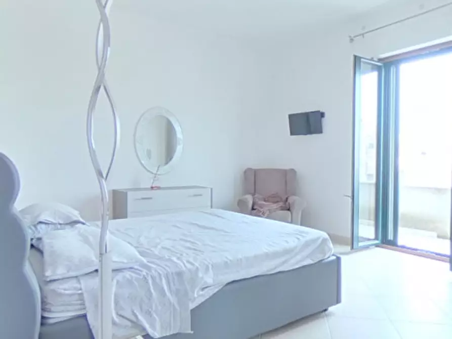 Immagine 30 di Appartamento in vendita  in viale del miracolo a Fasano