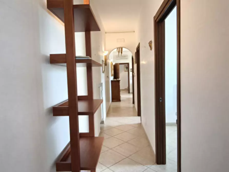 Immagine 33 di Appartamento in vendita  in viale del miracolo a Fasano