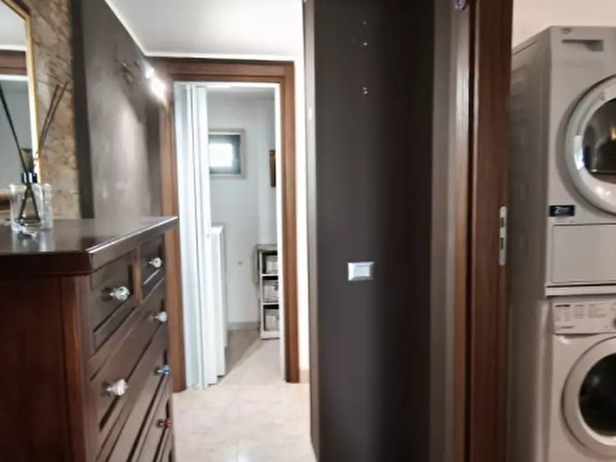 Immagine 36 di Appartamento in vendita  in viale del miracolo a Fasano