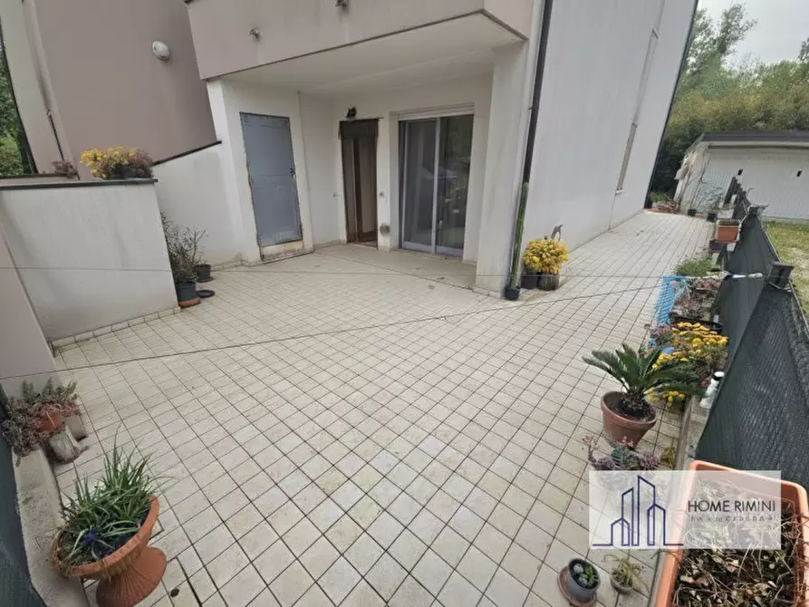 Immagine 3 di Appartamento in vendita  in Via Consolare Rimini-San Marino 164 a Rimini