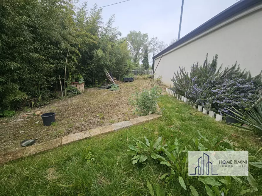 Immagine 18 di Appartamento in vendita  in Via Consolare Rimini-San Marino 164 a Rimini