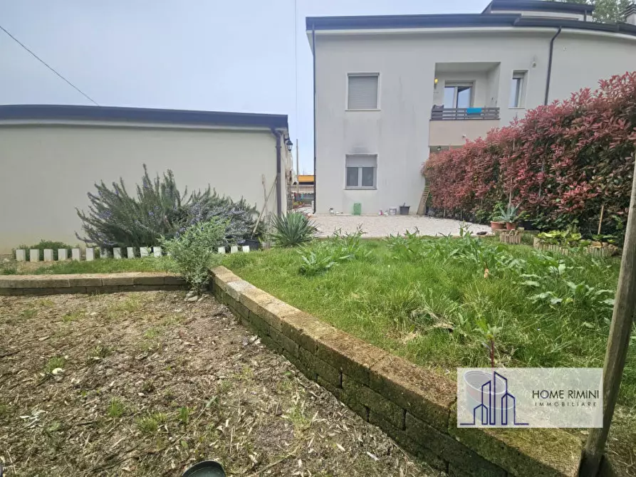 Immagine 23 di Appartamento in vendita  in Via Consolare Rimini-San Marino 164 a Rimini