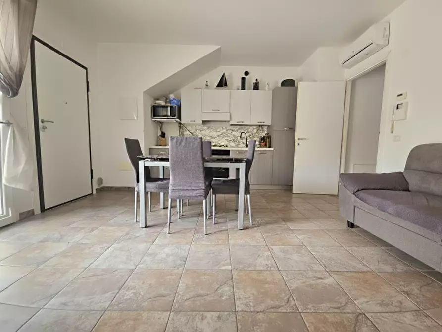 Immagine 28 di Appartamento in vendita  in Via Consolare Rimini-San Marino 164 a Rimini