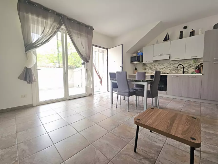 Immagine 31 di Appartamento in vendita  in Via Consolare Rimini-San Marino 164 a Rimini