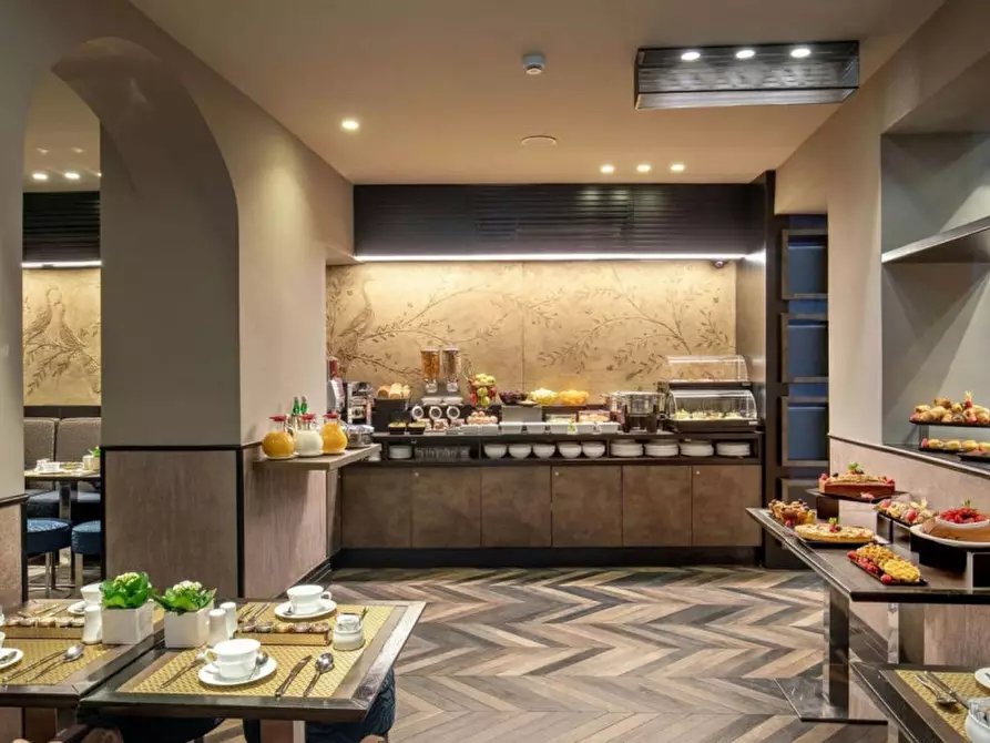 Immagine 6 di Hotel in vendita  in Andria BT, Italia a Andria