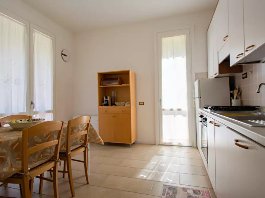 Immagine 15 di Villa in vendita  in Piazza della Chiesa a Cantagallo