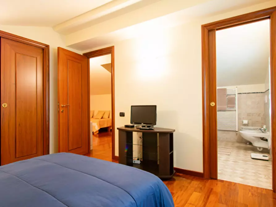 Immagine 24 di Villa in vendita  in Piazza della Chiesa a Cantagallo