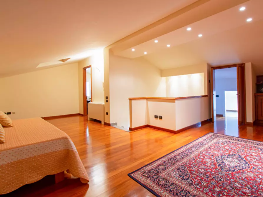 Immagine 28 di Villa in vendita  in Piazza della Chiesa a Cantagallo