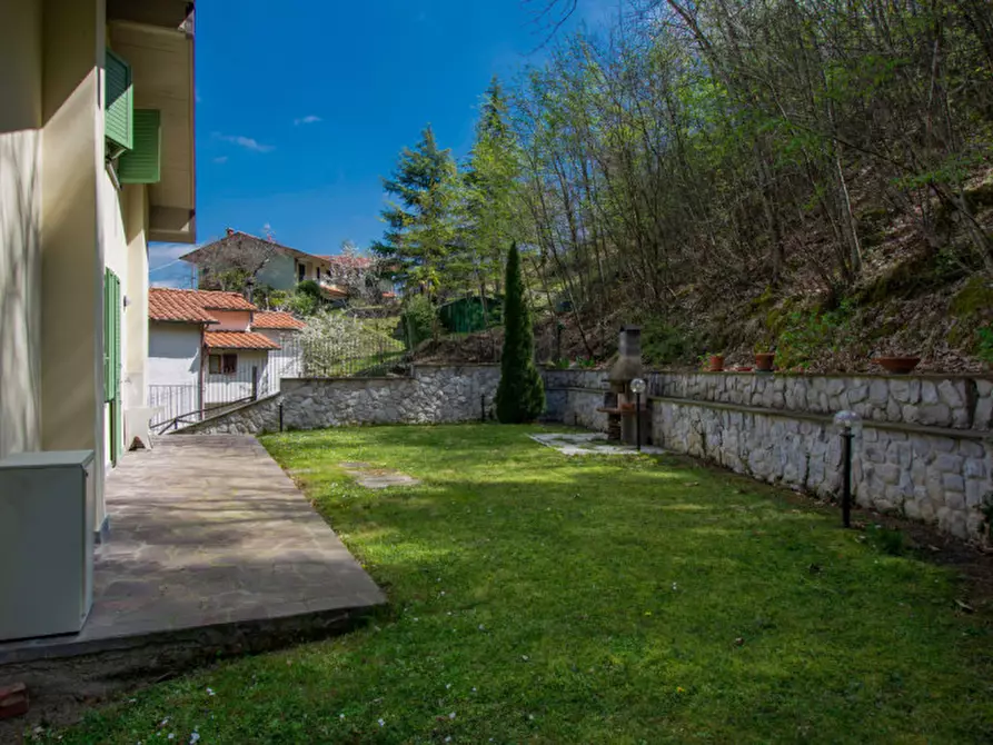 Immagine 35 di Villa in vendita  in Piazza della Chiesa a Cantagallo