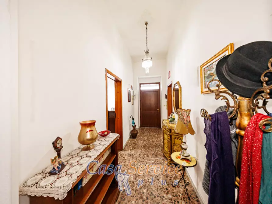 Immagine 4 di Casa indipendente in vendita  in Via Scategni a Taviano