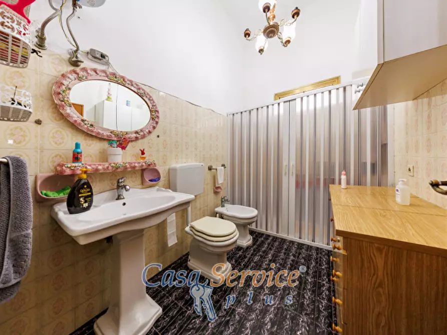 Immagine 12 di Casa indipendente in vendita  in Via Scategni a Taviano