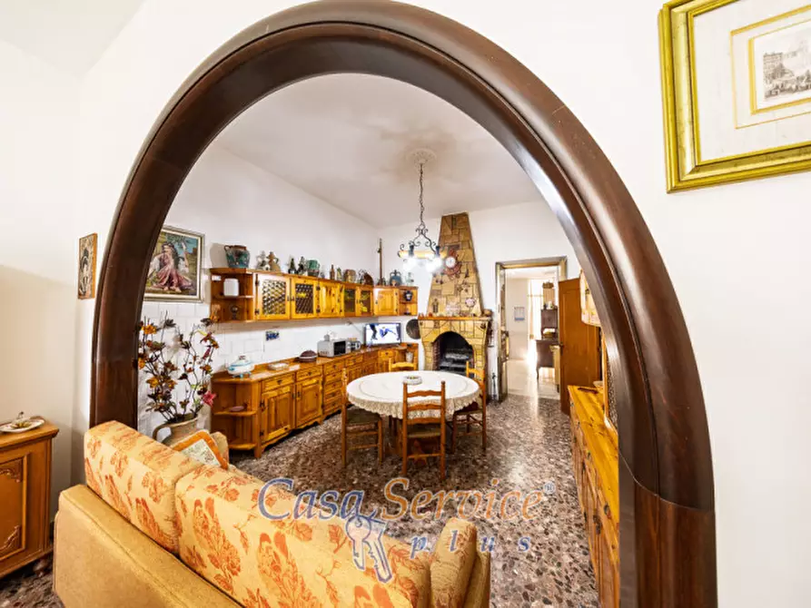 Immagine 15 di Casa indipendente in vendita  in Via Scategni a Taviano