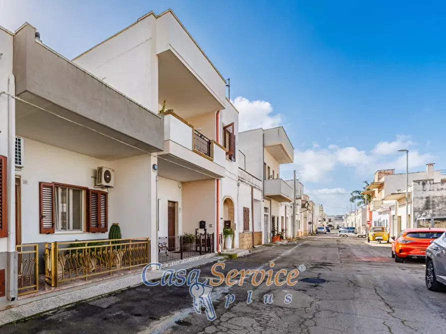 Immagine 31 di Casa indipendente in vendita  in Via Scategni a Taviano