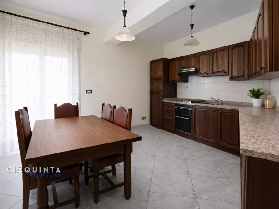 Immagine 2 di Appartamento in vendita  in Via Corrado Luigi Guzzanti Muratori N.04 a Mineo