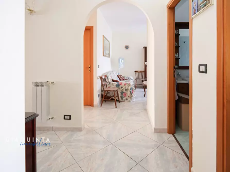 Immagine 3 di Appartamento in vendita  in Via Corrado Luigi Guzzanti Muratori N.04 a Mineo