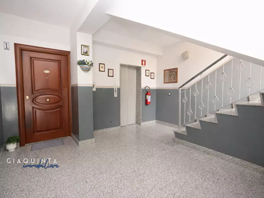 Immagine 9 di Appartamento in vendita  in Via Corrado Luigi Guzzanti Muratori N.04 a Mineo