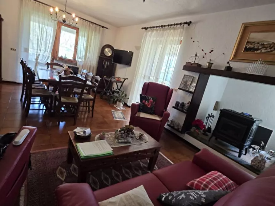 Immagine 10 di Villa in vendita  a Piegaro