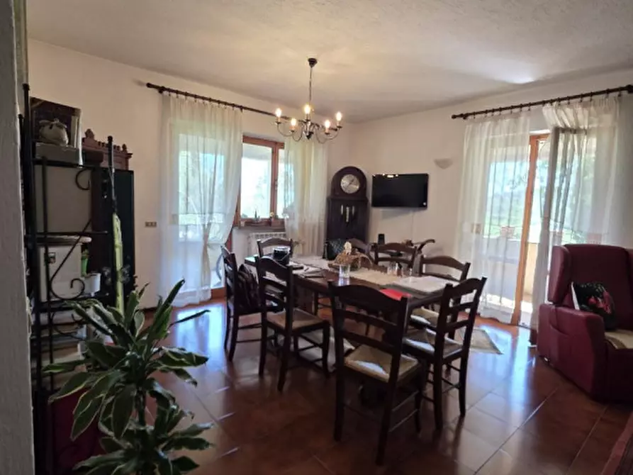 Immagine 12 di Villa in vendita  a Piegaro