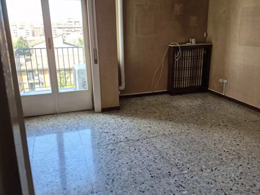 Immagine 2 di Appartamento in vendita  in Via Passo Sella a Milano