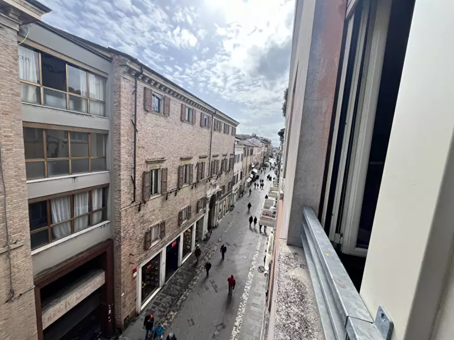 Immagine 11 di Appartamento in vendita  in via giordano bruno a Rimini