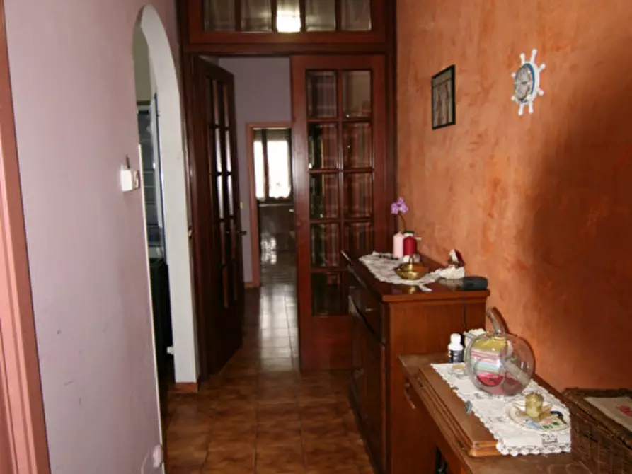 Immagine 10 di Appartamento in vendita  a Sinalunga