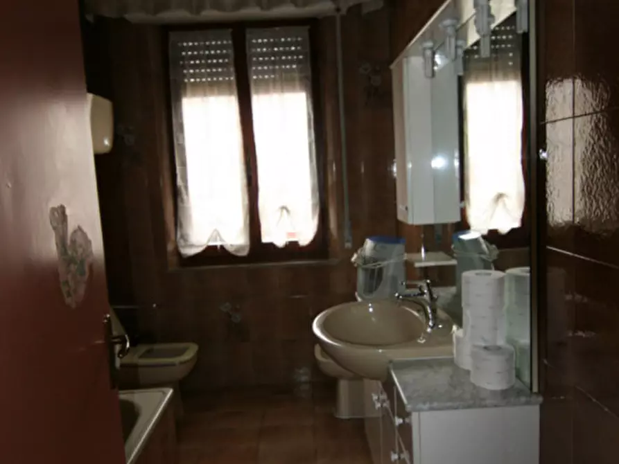 Immagine 16 di Appartamento in vendita  a Sinalunga