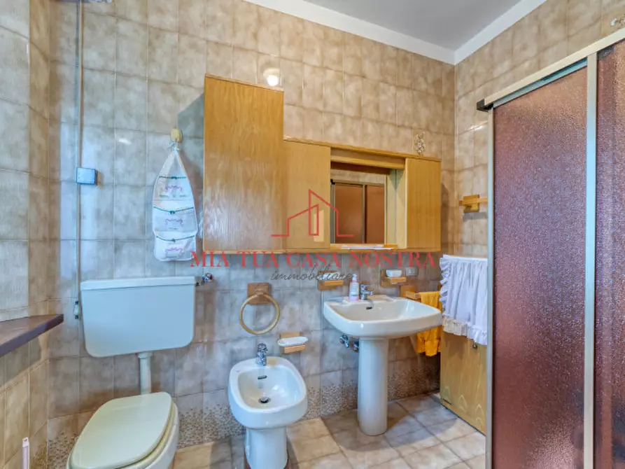 Immagine 10 di Casa bifamiliare in vendita  in Via Solaroli a Pieve Del Grappa